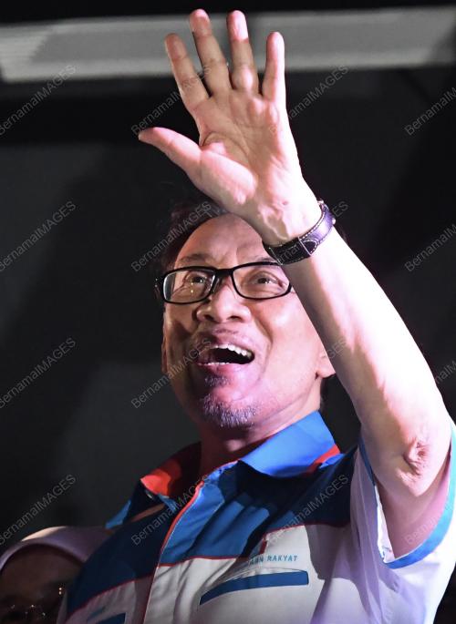 KL73_17052018_ANWAR
