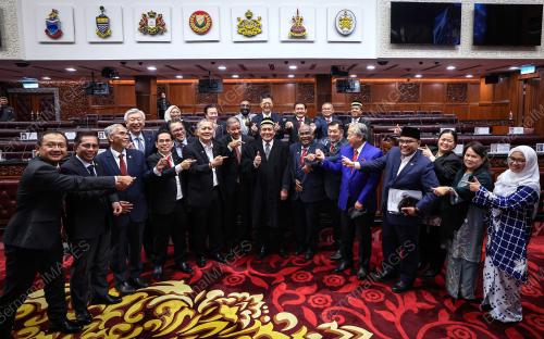 DATUK AWANG BEMEE AWANG ALI BASAH