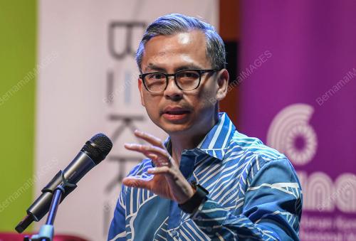 FAHMI FADZIL
