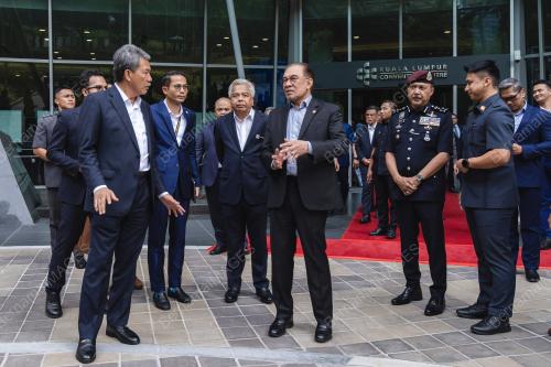 DATUK SERI ANWAR IBRAHIM