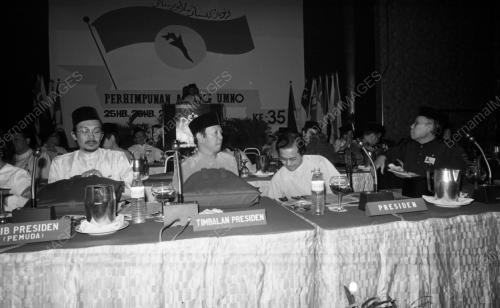 KL74_08072015_MESYUARAT_UMNO