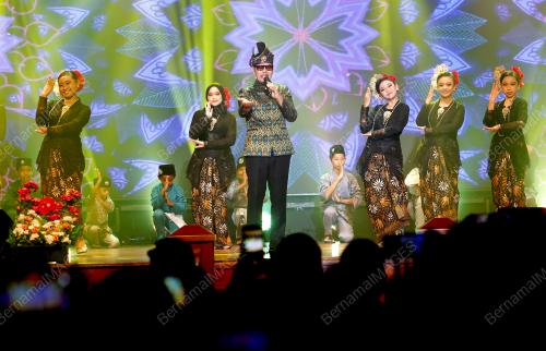 MUZIKALISASI LINDUNG HATI NAN PRIHATIN