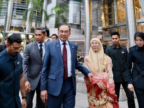 DATUK SERI ANWAR IBRAHIM