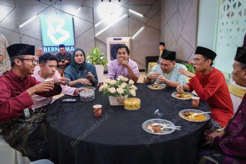 JAMUAN RAYA AIDILFITRI BERNAMA