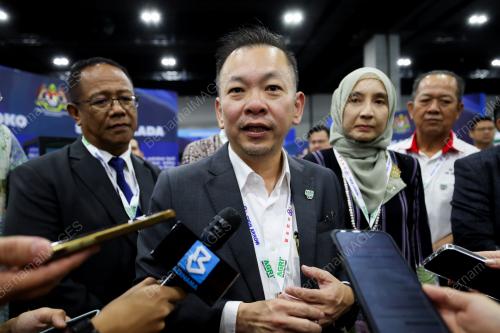 DATUK CHAN FOONG HIN