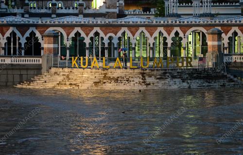 SUNGAI KLANG DINAIKI AIR