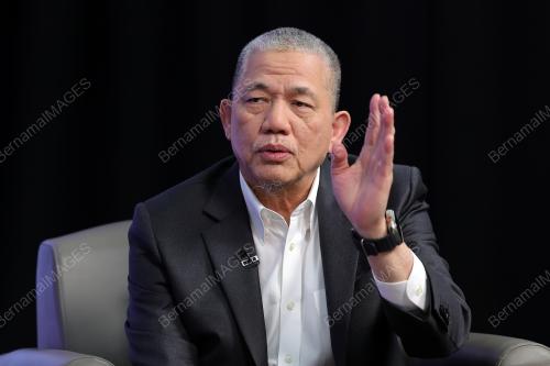 DATUK SERI FADILLAH YUSOF