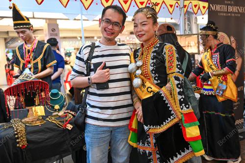 FESTIVAL KEBUDAYAAN BORNEO