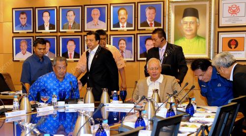 KL74_24062013_PM_BN