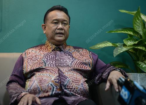 DATUK ALEXANDER NANTA LINGGI