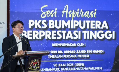 DATUK EWON BENEDICK