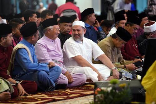 KL74_30112017_MAULIDUR