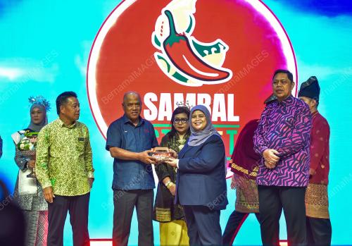DATUK HAJAH RUBIAH WANG