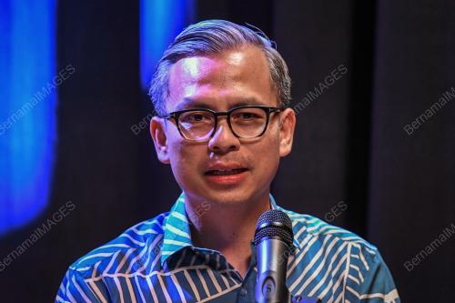 FAHMI FADZIL