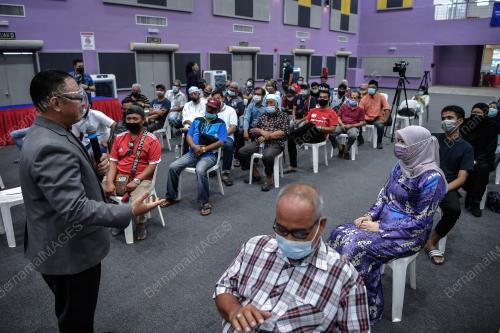 DATUK SERI RINA HARUN