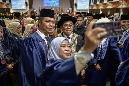 DATUK SERI MOHAMED KHALED NORDIN
