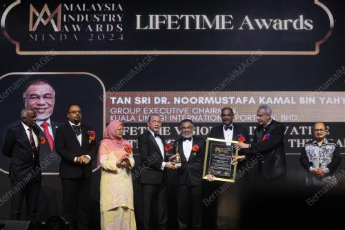 DATUK SERI FADILLAH YUSOF