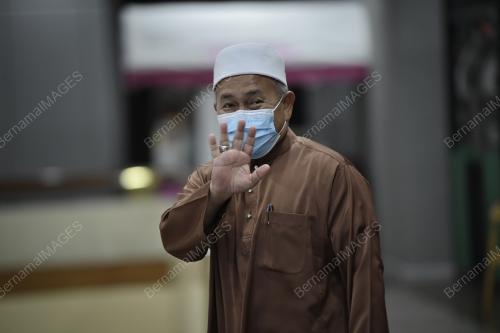 DATUK SERI TUAN IBRAHIM TUAN MAN