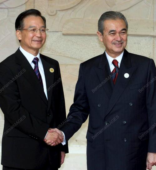 TUN ABDULLAH AHMAD BADAWI