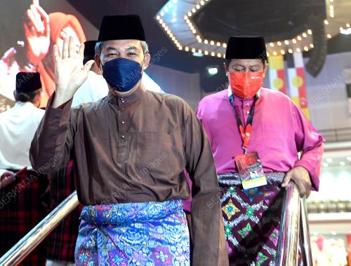 DATUK SERI MOHAMAD HASAN