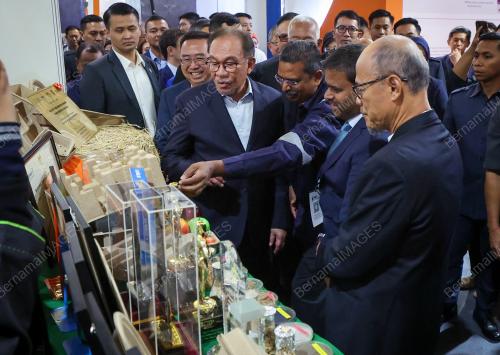 DATUK SERI ANWAR IBRAHIM