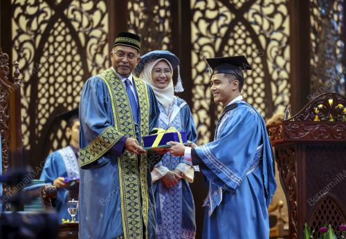 DATUK SERI DR ZAMBRY ABDUL KADIR