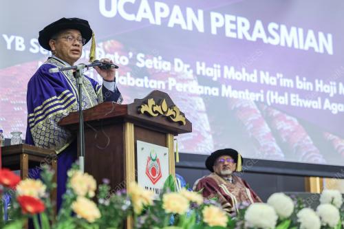 DATUK DR MOHD NA'IM MOKHTAR