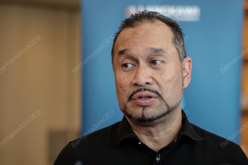 DR AZMIL MUNIF MOHD BUKHARI