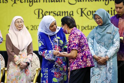 RAJA ZARITH SOFIAH