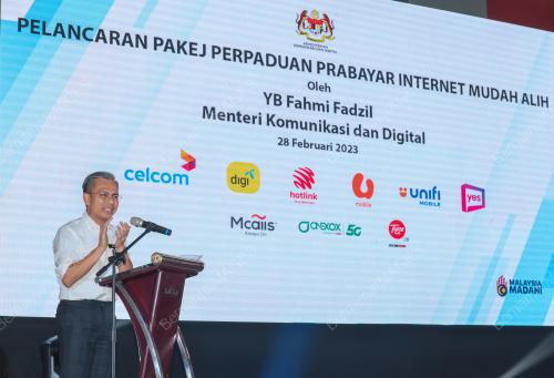 FAHMI FADZIL