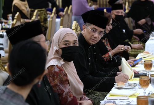DATUK SERI MOHAMED AZMIN ALI