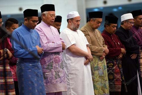 KL75_30112017_MAULIDUR