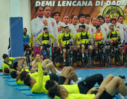 SESI KEM LATIHAN HARI PERTAMA SKUAD HARIMAU MALAYA