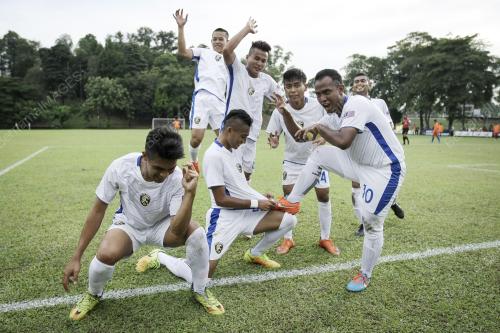 KL76_07122016_DEAF_FOOTBALL