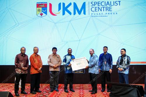 DATUK SERI DR ZAMBRY ABD KADIR
