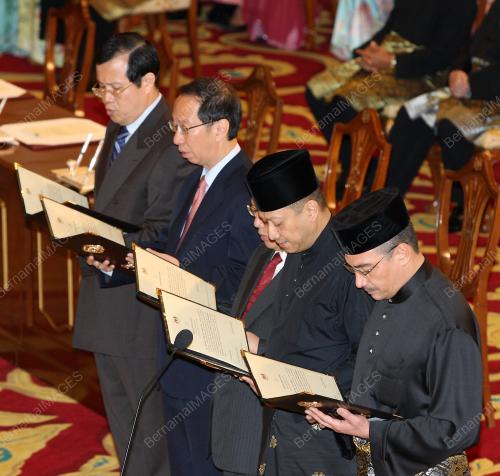 TIMBALAN-TIMBALAN MENTERI