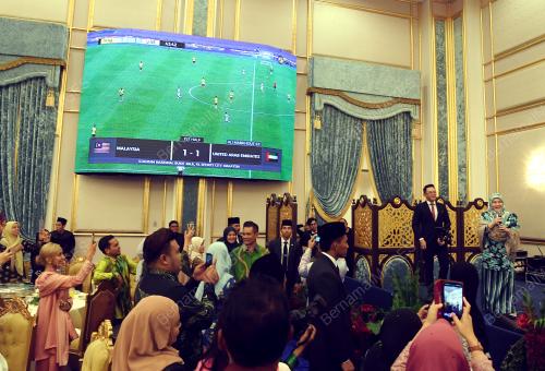 KL76_10092019_AGONG_BN201909090455