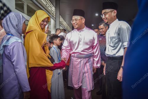 DATUK SERI AMIRUDIN SHARI