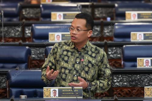 NIK NAZMI NIK AHMAD