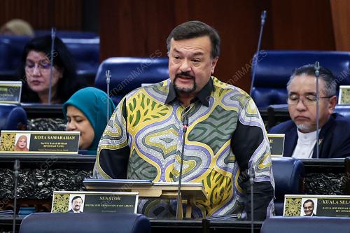 DATUK SERI AMIR HAMZAH AZIZAN