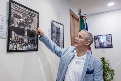 LUIS JAVIER CAMPUZANO