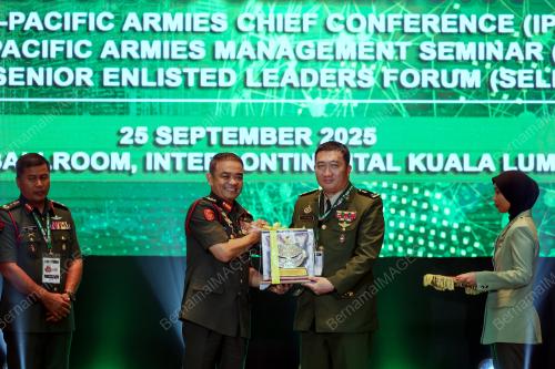 JENERAL TAN SRI MUHAMMAD HAFIZUDDEAIN JANTAN