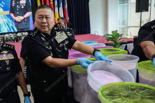 DATUK KHAW KOK CHIN