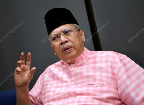 TAN SRI ANNUAR MUSA