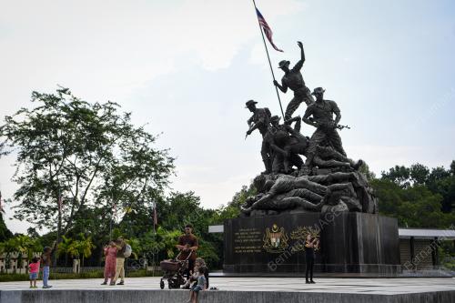 TUGU NEGARA CUTI UMUM