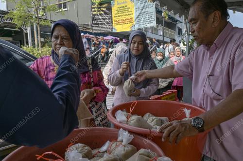BUBUR LAMBUK MASJID KAMPUNG BARU