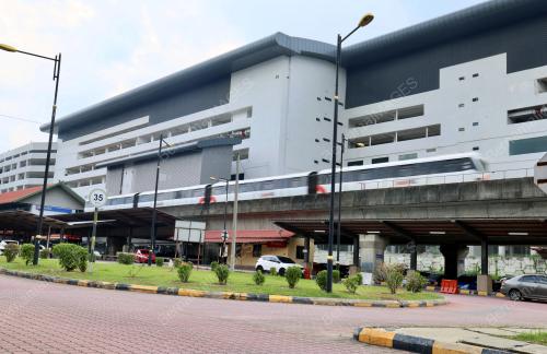 TERMINAL BERSEPADU GOMBAK (TBG)