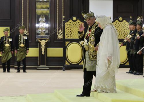 AL-SULTAN ABDULLAH RI'AYATUDDIN AL-MUSTAFA BILLAH SHAH