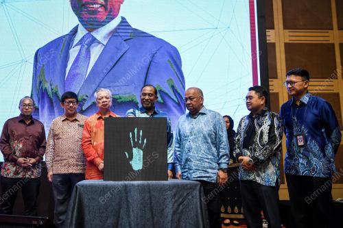 DATUK SERI DR ZAMBRY ABD KADIR