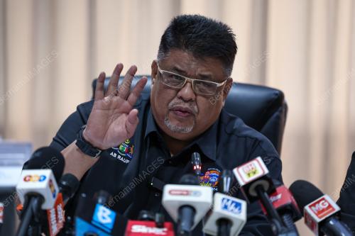 DATUK SERI AB RAUF YUSOH